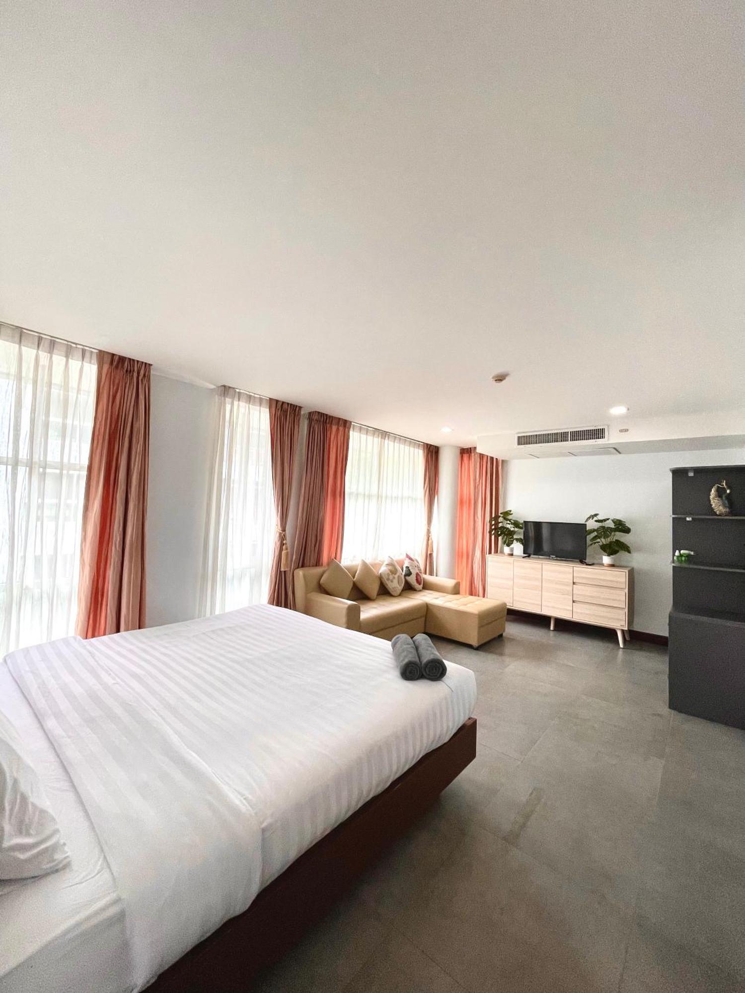 The Kris 2 Bedrooms 2 Bathrooms Apartment